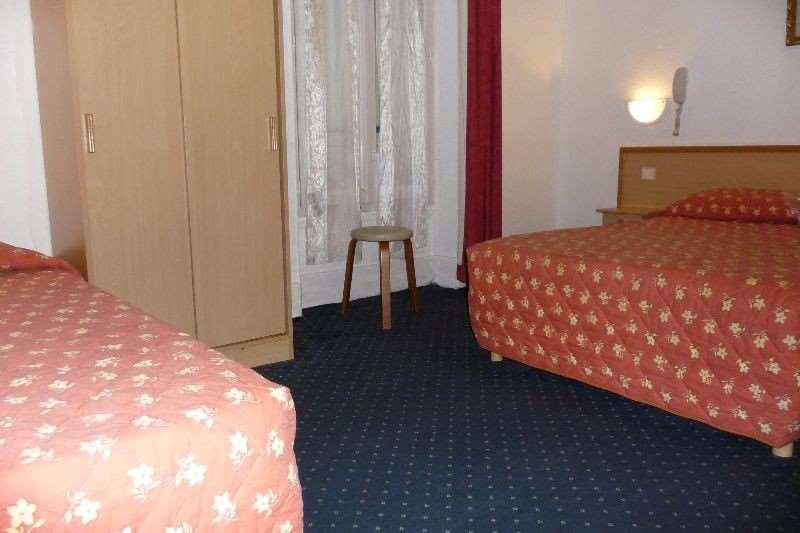 Altona Hotel Paris Room photo